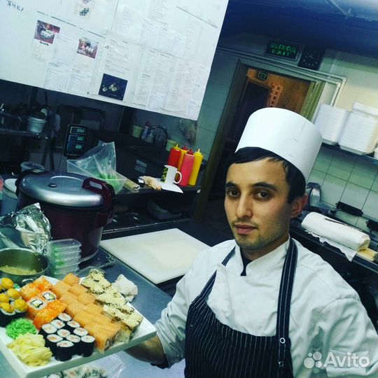Повар сушист
