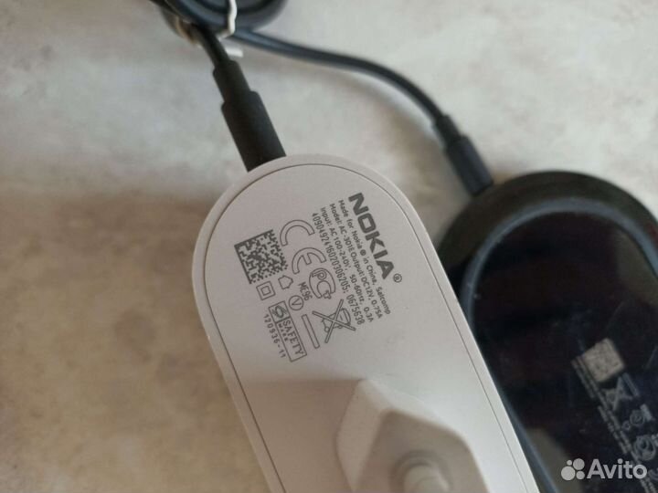 Nokia lumia 735 беспроводное зарядное устройство