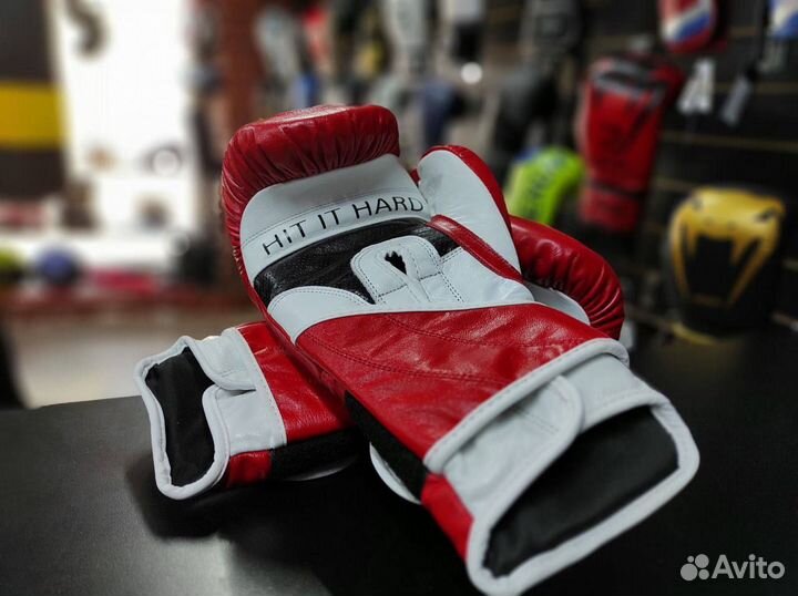 Боксерские перчатки Title Gel Hit it Hart