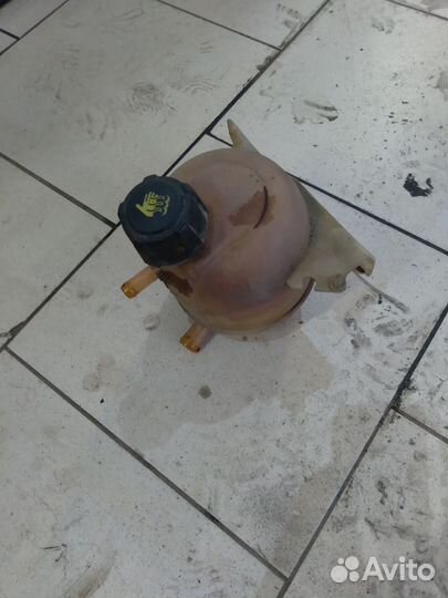 Расширительный бачок renault clio 2 kangoo symbol