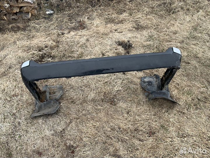 Задний бампер