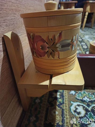 Набор деревянных банок с полкой. новые