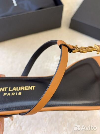 Шлепанцы босоножки Saint Laurent