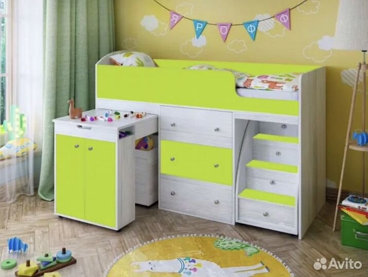 Кровать чердак со столом