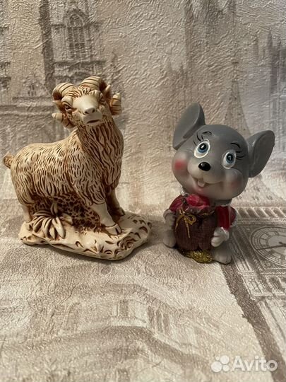 Сувениры копилка колокольчик статуэтка