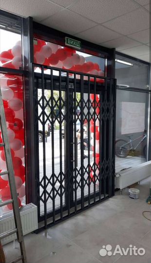 Раздвижные решётки для торговых комплексов