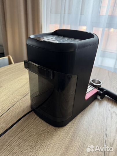 Кофемашина рожковая с капучинатором