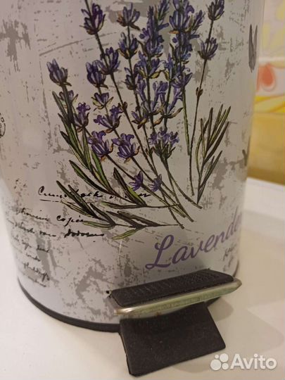 Урна для мусора красивая