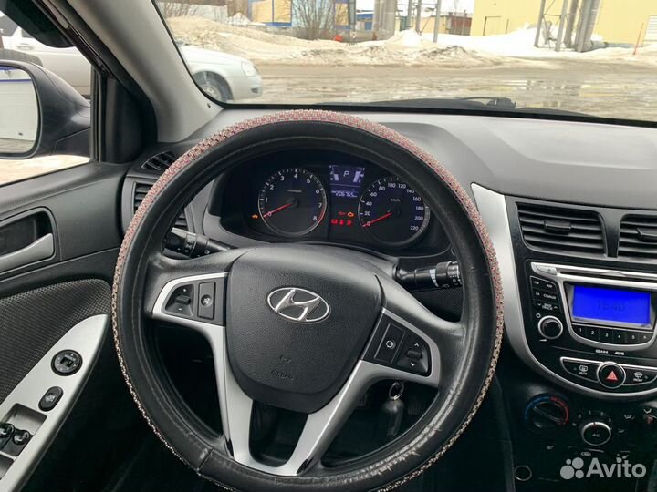 Hyundai Solaris 1.6 AT, 2013, 207 000 км