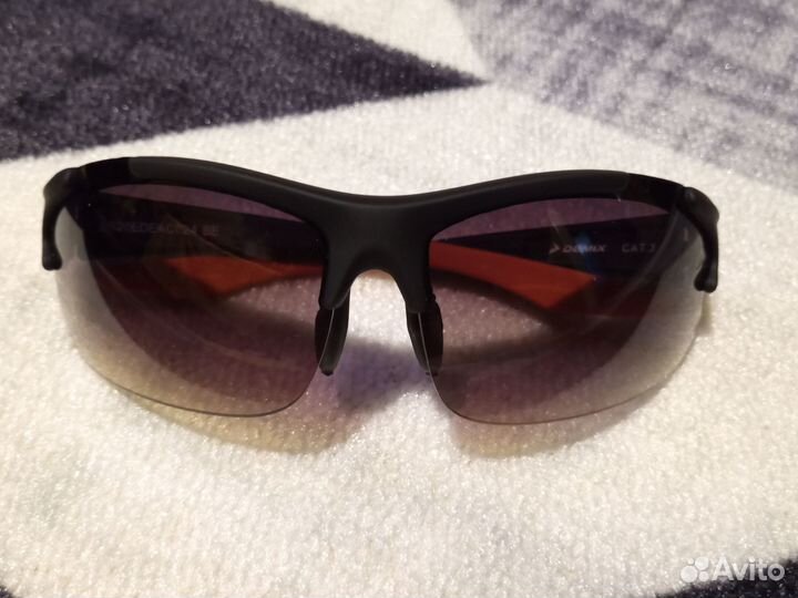 Солнцезащитные спортивные очки Demix