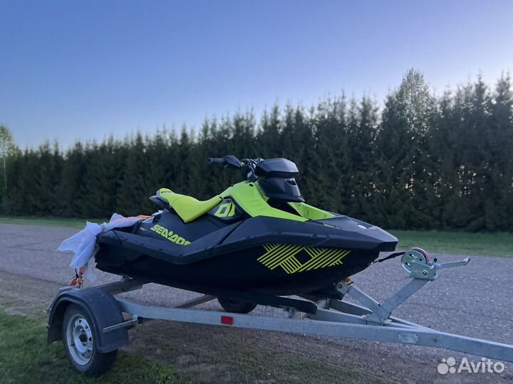 BRP SEA DOO spark trixx