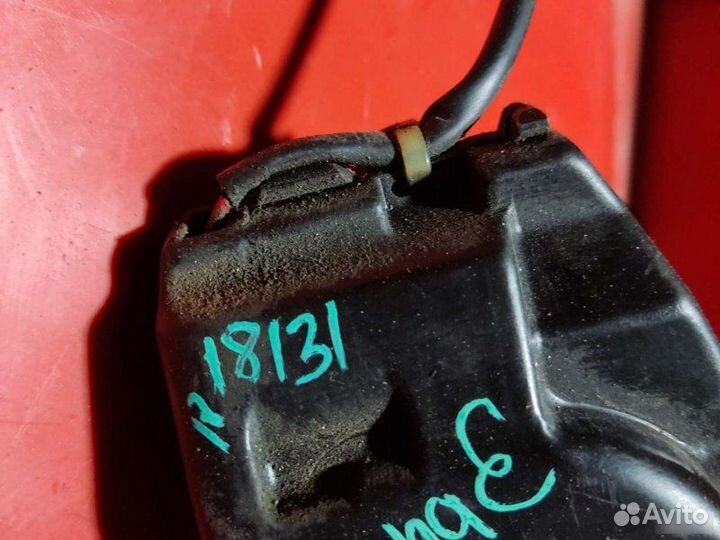 Замок передний правый Toyota Carina E