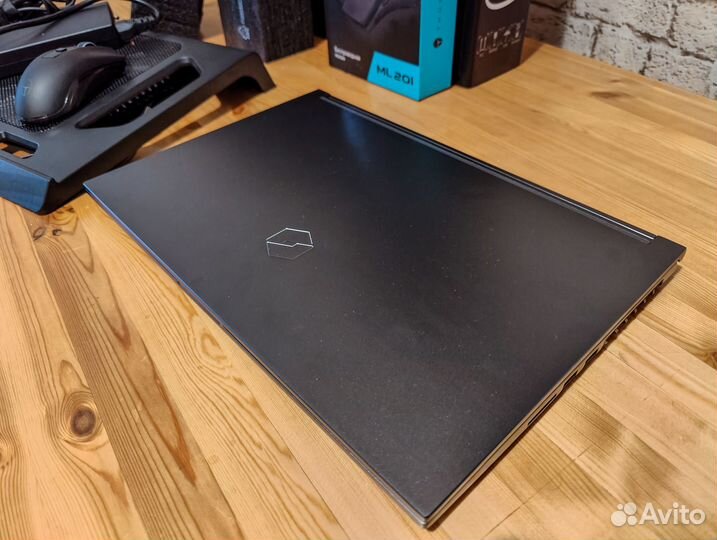 Игровой ноутбук I7-11800H/16gb/RTX 3050