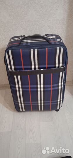 Чемодан на колесах большой