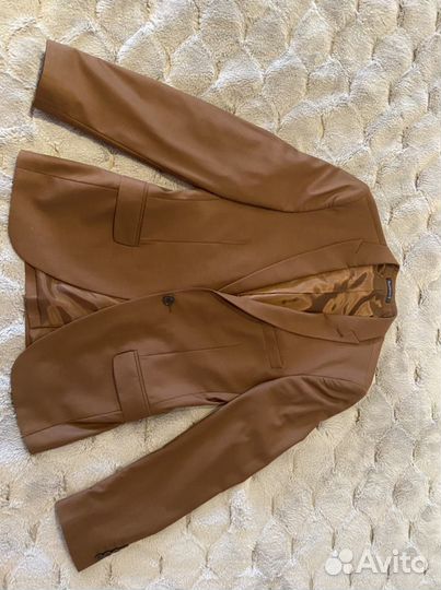 Классический мужской костюм-тройка