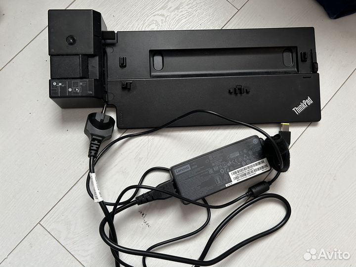 ThinkPad Basic Docking Station 40AG 20V Lenivo