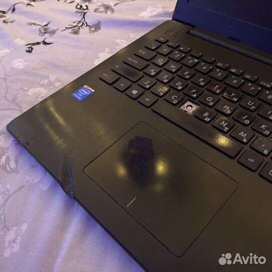 Ноутбук asus