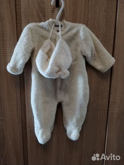 Комбинезон и шапочка