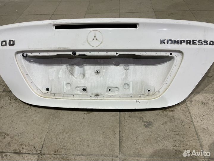 W203 крышка багажника