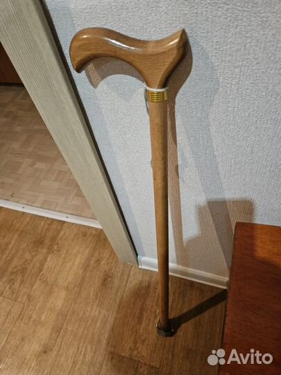 Трость для ходьбы деревянная