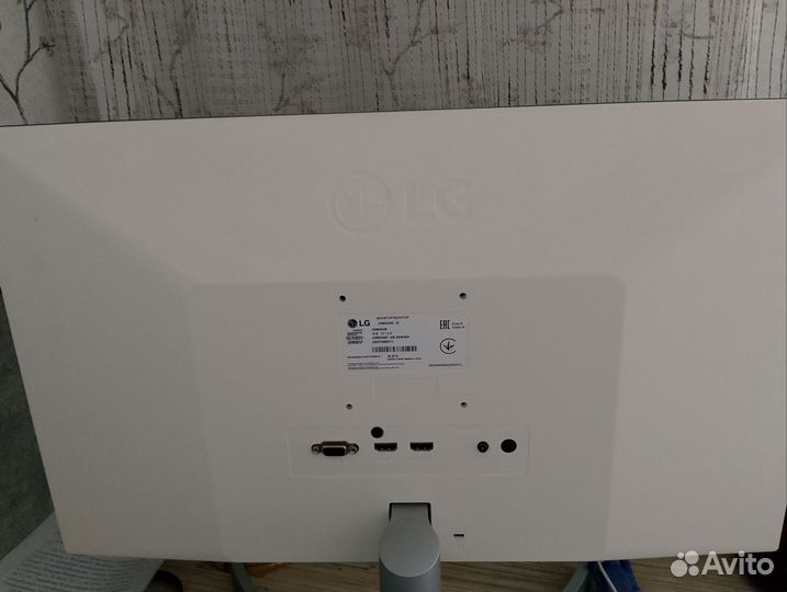 Монитор LG 24 дюйма