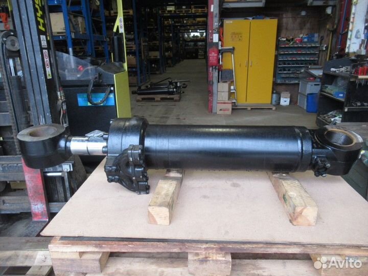 Caterpillar - 3475539