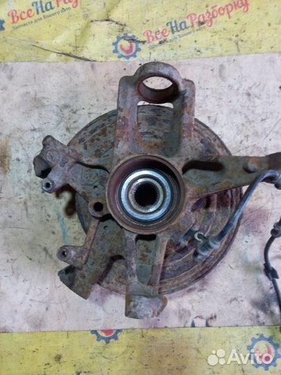 Кулак задний левый Mercedes Ml 320 W 163 1.9 1998