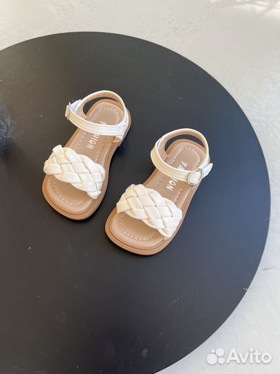 Босоножки детские