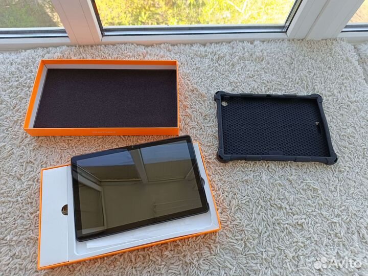 Teclast M40SE + чехол