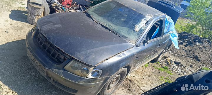 В разборе Volkswagen Passat B5