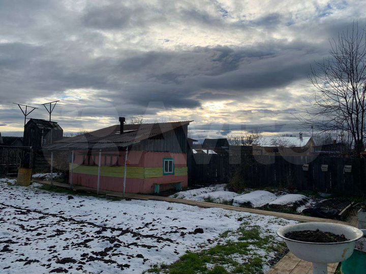 4-к. квартира, 70 м², 1/1 эт.