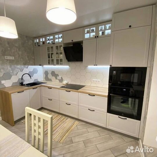 Кухонный гарнитур угловой