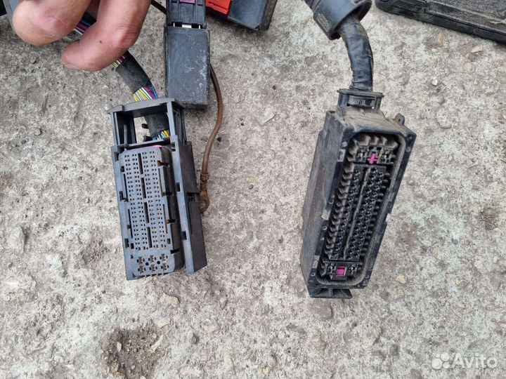 Проводка двигателя и салона на Фольксваген Т-5