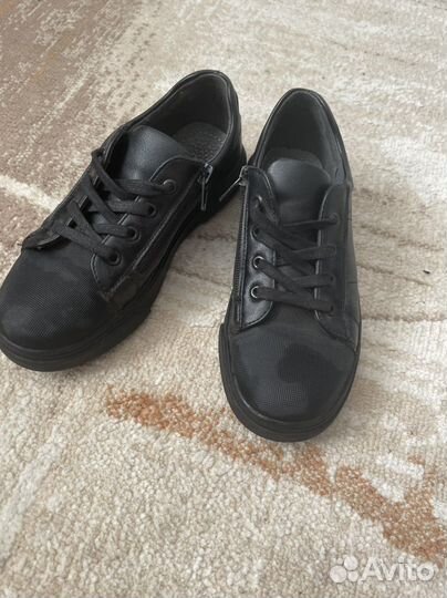 Ботинки для мальчика 33 размер