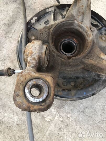 Кулак задний правый Renault Duster в сборе