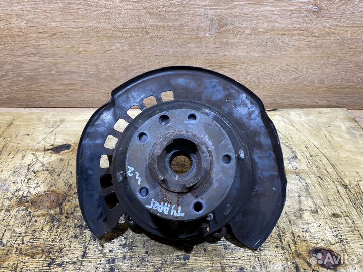 Поворотный кулак задний левый VW Touareg