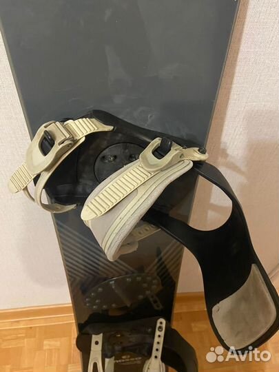 Комплект сноуборд ботинки крепления