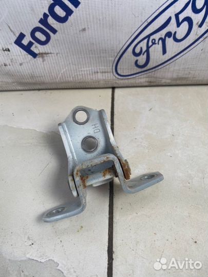 Петля двери передняя правая Mazda Mazda6 GH 2.0