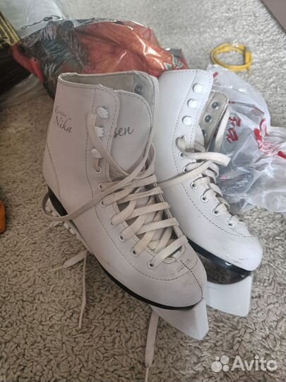 Коньки фигурные