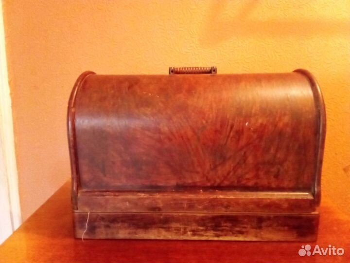 Швейная машинка зингер ручная