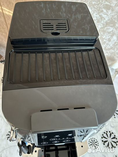 Кофемашина delonghi новая