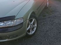 Opel Vectra 1.6 AT, 1996, 400 000 км, с пробегом, цена 175 000 руб.