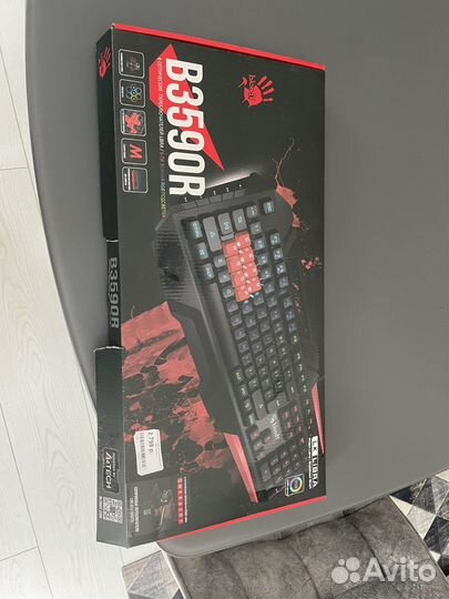 Клавиатура с мышкой, набором