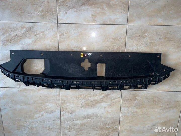 Кожух замка капота Hyundai Santa Fe 4 С 2018 По