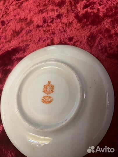 Антикварные розетки или блюдца Кузнецова