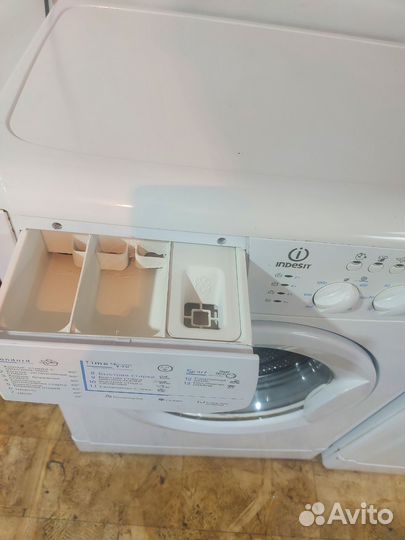 Стиральная машина indesit