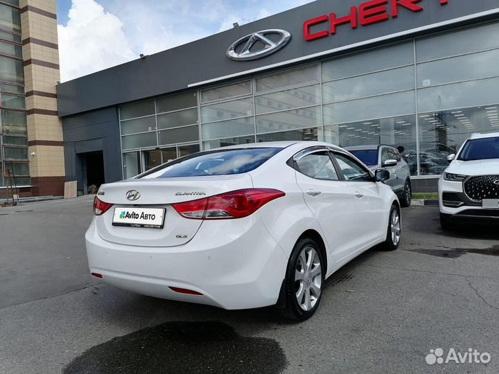 Hyundai Elantra 1.8 AT, 2012, 58 793 км