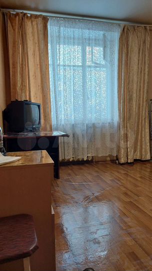 Комната 13 м² в 4-к., 2/4 эт.