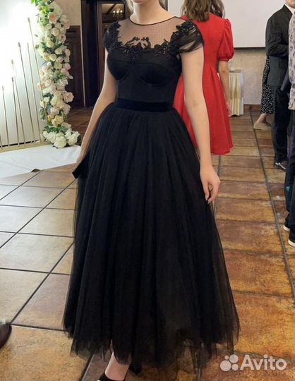 Вечернее платье