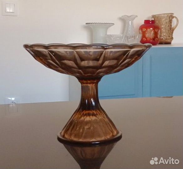 Вазы винтажные из стекла и хрусталя